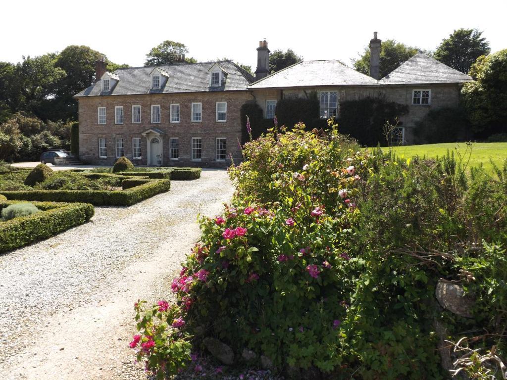 Trereife House 3*
