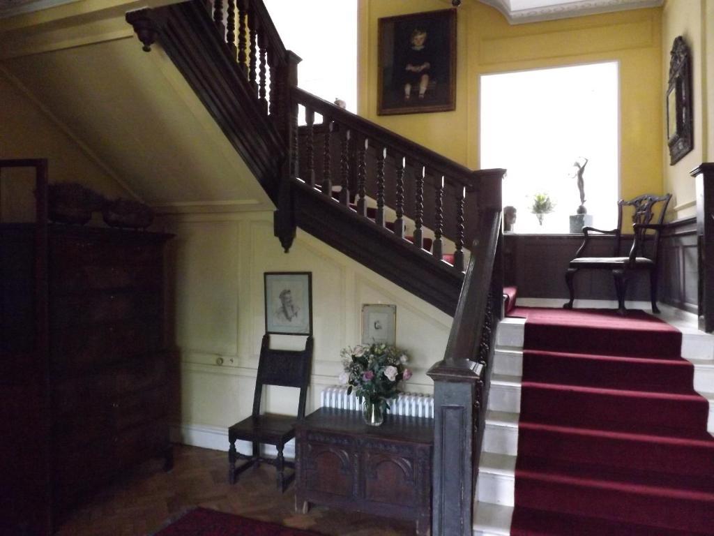 Guest house Trereife House